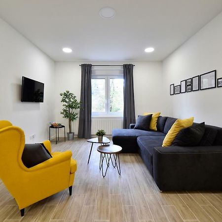 Fishnjak Apartments Zagreb Exteriör bild